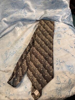 Burma-Bibas Men's Patterned Silk Tie in Charcoal and Silver